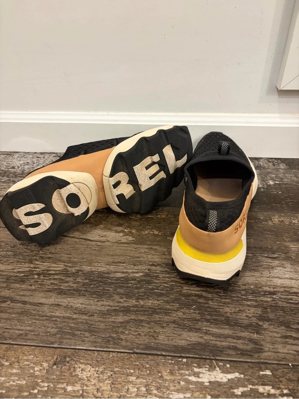 Sorel slip sneakers